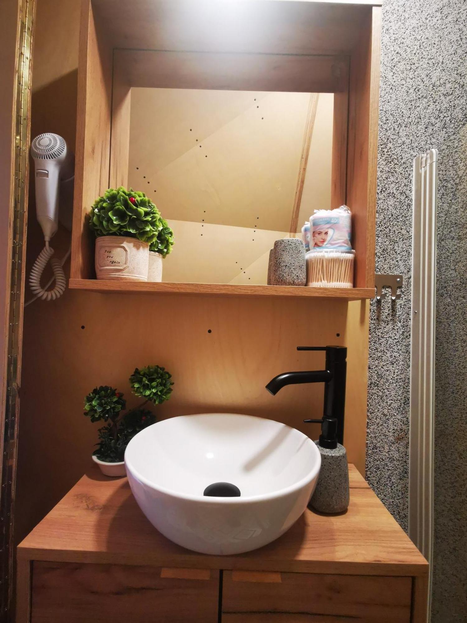 Glamping Zazen Hotel Drumu Carului Kültér fotó