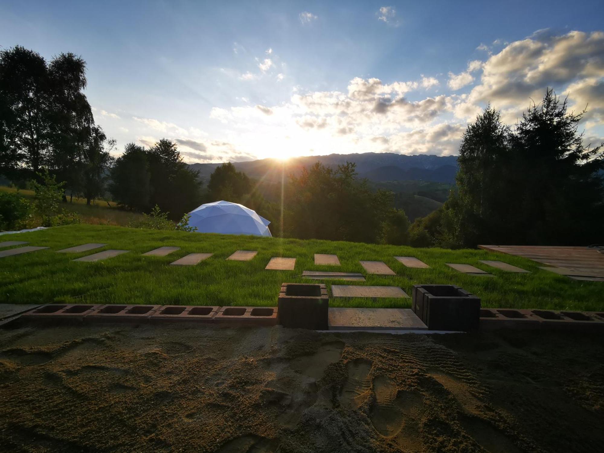 Glamping Zazen Hotel Drumu Carului Kültér fotó